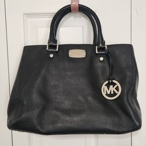 ***AUTHENTIC*** Vintage Michael Kors Black Leather Tote Bag